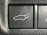 【パワーバックドア】スマートキーや運転席のボタンを押すだけでリアゲートが自動で開閉します!荷物を持っている時や、高い位置にあるバックドアを閉める際に便利な機能です♪