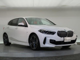 一目で伝わるBMW特有のスポーティーなプロポーションは、BMWの走行性能を生み出すのに欠かせない要因の一つです。細部まで拘りぬいたお車をぜひ一度ご覧ください!