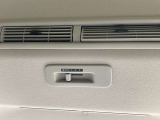 リヤシーリングファンを装備。空気を効率的に循環させることで室内空間の温度を均等に保ちます。エアコンを使わないときも心地よく過ごすことができます。