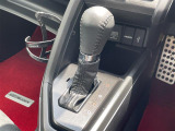 店舗にて現車の確認もいただけますので、お電話で在庫のご確認の上是非ご来店くださいませ。