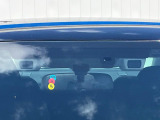 【アイサイトVer3】前方の車両等を検知し、衝突しそうな時は警報で注意を促し、ブレーキを踏む力をサポート。ブレーキを踏めなかった場合は衝突被害軽減ブレーキが作動、衝突回避をサポートします。