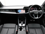 運転に必要な情報をメーター内に集約し、ドライバーの安全で快適な運転に寄与するアウディバーチャルコックピット。
