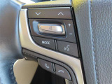 ブルートゥースに接続すれば、スマホに入れている音楽が聞けたり運転中に電話がかかってきてしまった場合もハンドルから電話を取ることができます!