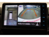 【全周囲カメラ】車両の周辺360度を見渡すことができ、死角をなくせます。