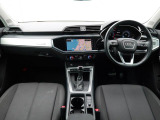 運転に必要な情報をメーター内に集約し、ドライバーの安全で快適な運転に寄与するアウディバーチャルコックピット。