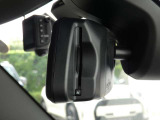 ETC2.0一体型の自動防眩機能付きバックミラー!後続車のヘッドライトの眩しさを自動で軽減してくれます!