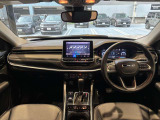 ステアリングを握ればJeepワールドが広がります。