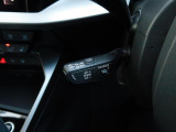 アダプティブクルーズコントロール機能搭載。前方の車両の速度に合わせて車間距離を一定に保ち、自動的にアクセル・ブレーキを調整します。