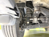 お車を安心してお乗りいただく為には、足回りの定期点検が欠かせません。サービスサポート(有償保証)では無料点検もご提供しており、安心のカーライフをお過ごしいただけるサポート体制が整っています。