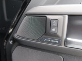 MERIDIANは英国のプレミアムオーディオブランドです。重低音から高音域までしっかりと再現でき、コンサートのような臨場感溢れる音響空間を実現します。どうぞ店頭にてご体感ください。