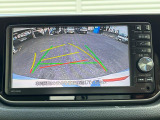 【バックカメラ】駐車時に後方がリアルタイム映像で確認できます。大型商業施設や立体駐車場での駐車時や、夜間のバック時に大活躍!運転スキルに関わらず、今や必須となった装備のひとつです!