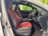 運転席シート廻りは使用感も少なく、良好な状態となっています。丁寧に使われていたことがよくわかりますね。