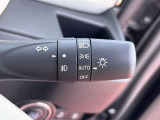 [オートライト]AUTOに合わせておくだけで夜間や、トンネル内で自動でヘッドライトが点灯します!付け忘れ消し忘れがないので楽々☆
