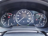 必要な情報を確認しやすいメーターまわりです。運転中の見やすさもポイントです。