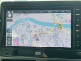 日産純正9インチメモリーナビ(MM223D-L)装備。スマートフォンによる部分地図更新、Bluetooth接続での音楽視聴、快適な画面操作と高音質なオーディオ再生。