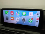 【アップルカープレイ】iPhoneがBMW車両とワイヤレスで接続されます。Apple CarPlayでは、オーディオストリーミングやメッセージングアプリがディスプレイに表示されます。