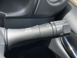 ダイアル操作で簡単に温度設定ができるオートエアコンです。