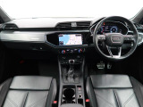 運転に必要な情報をメーター内に集約し、ドライバーの安全で快適な運転に寄与するアウディバーチャルコックピット。