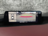 360&deg;ビューモニターを搭載しています。コーナーセンサーと合せてお使いいただくことで、安全、安心にお車の取り回しを行っていただけます