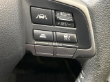 【全車速追従機能付クルーズコントロール】高速道路での長距離走行が楽に!!自動で速度を保つクルーズコントロールが、衝突軽減システムと連携し、前方の車両を感知して車間を保つように速度調節してくれます!!