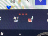 シートヒーター付きなので、冬でもお尻がポッカポカ♪長距離のドライブでも、暖かくクルマに乗れそうですね。