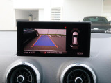 バックカメラ駐車時、後退時に後方を確認する事ができる安全快適装備になります映像だけでなくセンサーにより障害物の距離もドライバーに直感的に伝えてくれる機能になります。