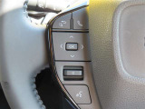 ブルートゥースに接続すれば、スマホに入れている音楽が聞けたり運転中に電話がかかってきてしまった場合もハンドルから電話を取ることができます!