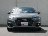 A4 40 TDI クワトロ Sライン 4WD 