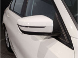 【BMWミラー】視認性の高いスタイリッシュなミラー。自動防眩機能も付いており夜間のドライビングをサポートします。