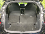 普段のお買い物や通勤、送迎等に十分な荷室スペースを確保しております。セカンドシートを倒すと、大きな荷物の積載も可能です♪