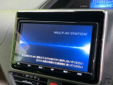 【大画面ナビ】人気の大型9インチナビを装備。存在感のある大画面はインパクト大!ナビ利用時のマップ表示は見やすく、テレビやDVDは臨場感がアップ!いつものドライブがグッと楽しくなります♪