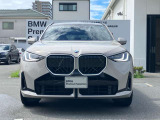 BMWの代名詞の【キドニーグリル】グリルが腎臓のように見えるので【キドニー】と呼ばれるようになりました。一目見ただけでBMWであると認識できる確固たるアイコンとして存在感を放ちます。