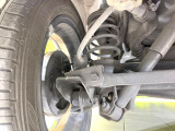 お車を安心してお乗りいただく為には、足回りの定期点検が欠かせません。サービスサポート(有償保証)では無料点検もご提供しており、安心のカーライフをお過ごしいただけるサポート体制が整っています。