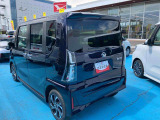 中古車をお選びいただく際に気になる走行距離や修復歴などに加えてキズ・凹みの有無・状態や消耗品の交換、今までの整備状況が &ldquo;ダイハツ認定中古車カルテ&rdquo;でわかります。