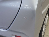 コーナーセンサーもついておりますので、駐車時も安心です。