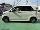 ホンダ独自のセンタータンクレイアウトで見た目以上に室内が広く、日常からお出かけまで使える便利な一台ですよ♪