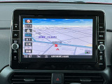 日産純正9インチメモリーナビ(MM321D-L)装備、NissanConnectサービス対応、オペレーター通話や音声対話検索、スマホアプリと連動などに対応した高機能ナビ