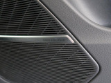 Bang&Olufsenサラウンドシステム『デンマークが世界に誇る高品質サラウンドシステム。クリアでダイナミック。そして臨場感溢れる上質なサラウンドサウンドをドライブ中にご体感いただけます。』