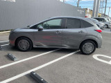 納車前には当社整備工場にて、日産整備士が、車検整備を実施。安心してお乗り頂けますようお渡しさせていただきます。