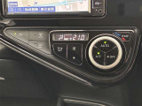 オートエアコンは温度を設定するだけで、自動で風量などを設定してくれます。運転しながら操作も必要ないので、安全性も向上します。