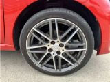 お気軽にお問い合わせください。Tel:075-325-0440 Mobile:070-2313-8676  中古車担当:時女まで