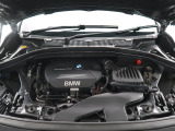 安心のBMW認定中古車は100項目の箇所を徹底的にチェック致します。機械的な箇所や電気系、コンピューターなどをご納車前に点検し、交換基準に達した部品は全て新品に修理返品した後にご納車致します。