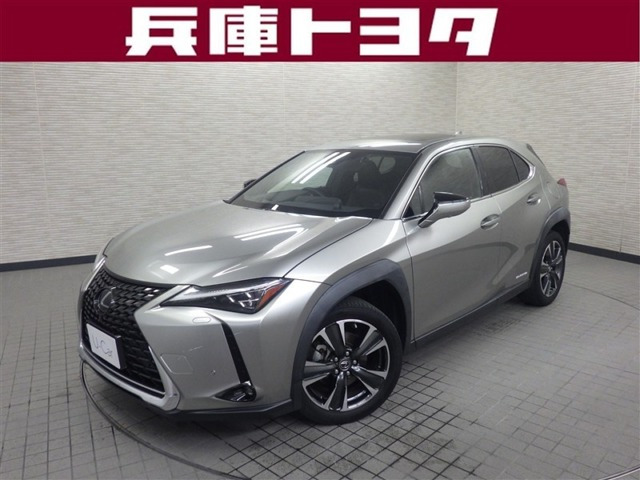 UX 250h バージョンL 
