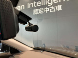 いくら安全運転をしていても、事故に巻き込まれることもあります。万が一の時に証拠として使えるフロント+車室内ドライブレコーダーがついてます♪