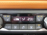 シートヒーター付きで寒い冬でもシートは暖かいです