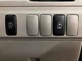 助手席側のスライドドアが電動スライドドアになっています★とても便利で人気の装備です★