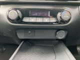 フルオートエアコン 温度設定をすれば自宅のエアコンのように車内の温度をコントロール