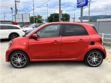 お気軽にお問い合わせください。Tel:075-325-0440 Mobile:090-6756-7496  中古車担当:廣田まで