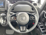 【ステアリングスイッチ】運転中、前方から目線をそらすことなく、オーディオ等の操作が可能な便利機能!安心&快適なドライブを演出してくれます♪