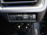 オートマチックハイビームとは、先行車や対向車のライトを認識し、ハイビームとロービームを自動で切り替える機能です。夜道の視界を確保します。詳細は販売店スタッフまでおたずねください。